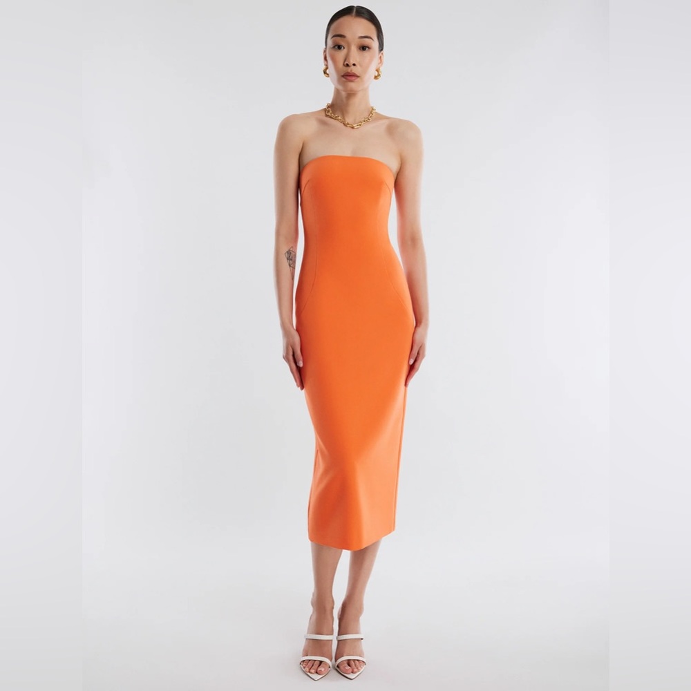 Bcbgmaxazaria Zane Strapless Midi Dress Flame strapless and a midi-length